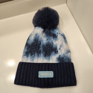 EUC VOLVO Brand Cable Knit Roll Down Tie Dye Pom Pom Beanie, OSFA, Blue/White